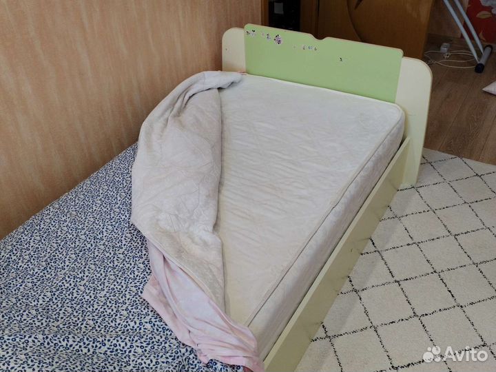 Детская кровать от 3 лет с матрасом бу