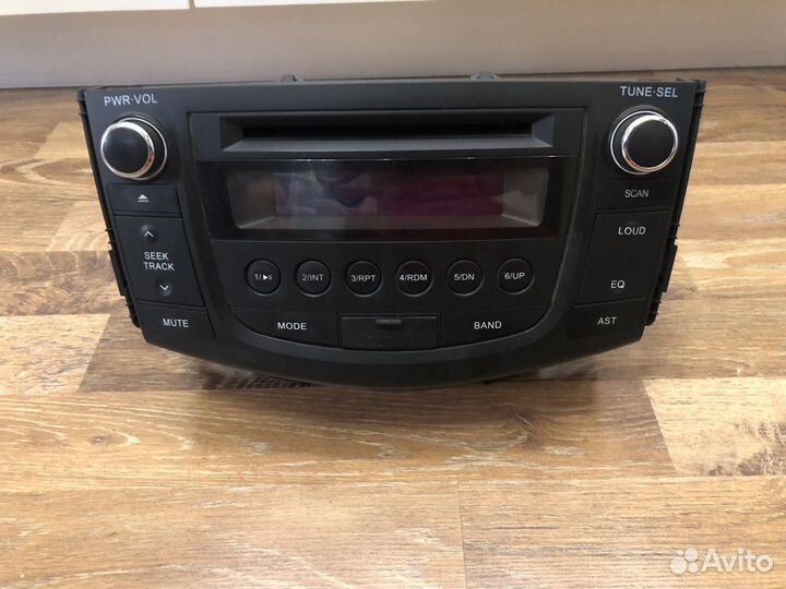 Штатная магнитола на Lifan x60