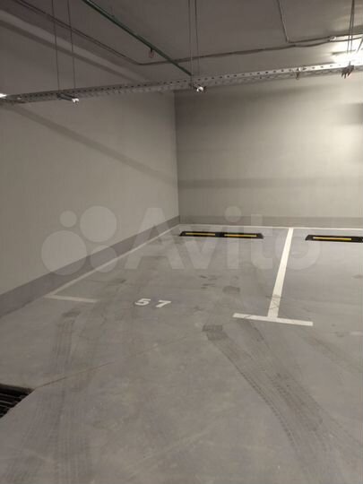 Машиноместо, 15 м²