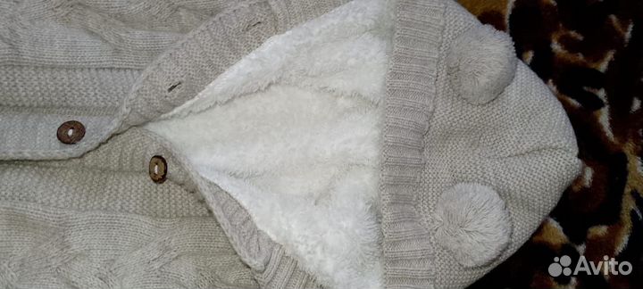 Вязанный костюм для новорожденных