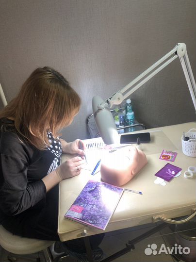 Обучение наращиванию ресниц