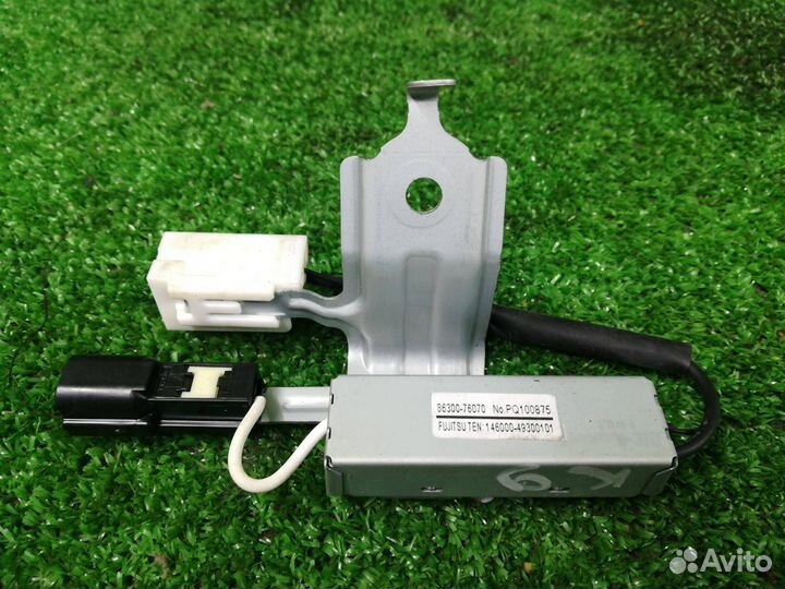 Усилитель антенны Lexus CT 86300-76070