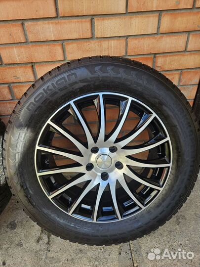 Комплект зимних колёс 235/60 R18