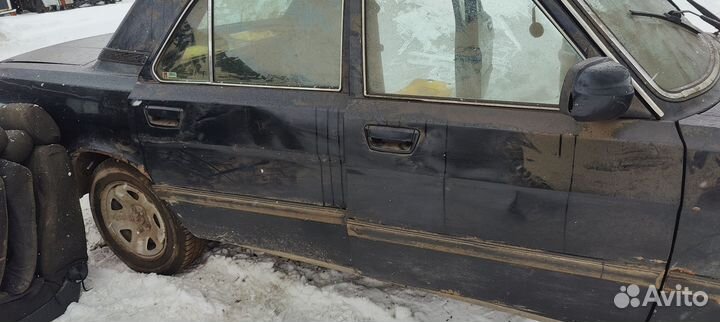 Двери на Волгу 31105