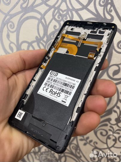 Elephone A2 дисплей