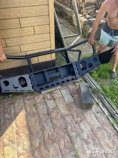 Передний силовой бампер риф