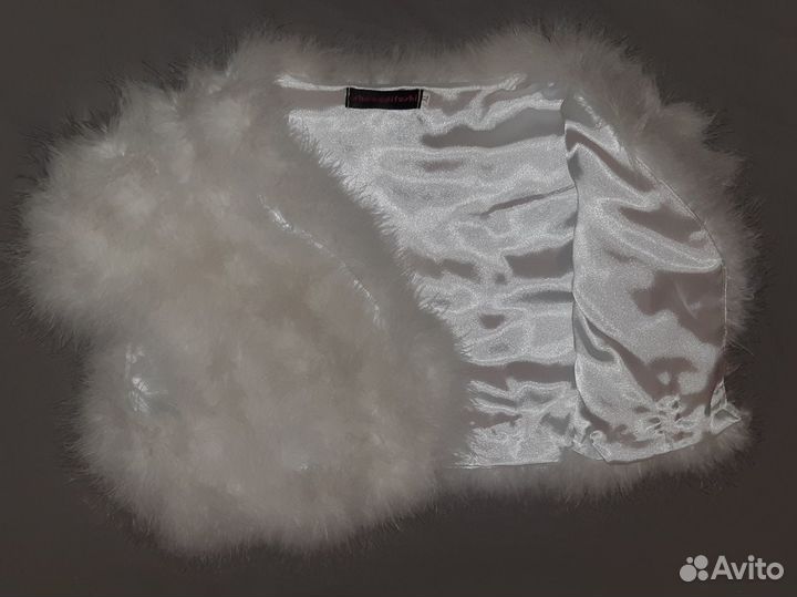 Болеро безрукавка (без рукавов), пух, 46 р-р