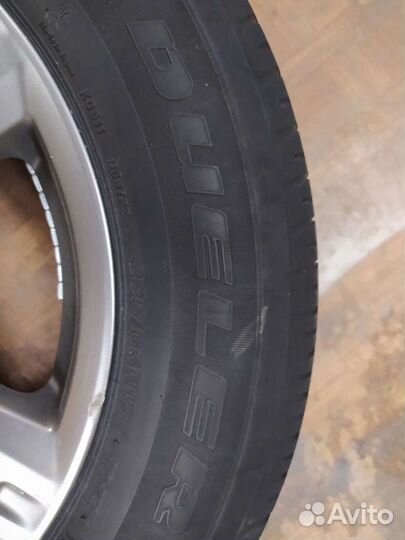 Bridgestone Dueler H/T 225/65 R17