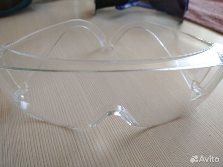 Горнолыжные очки uvex