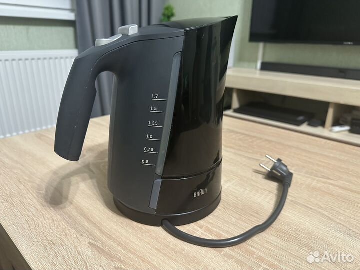 Чайник Braun S642351