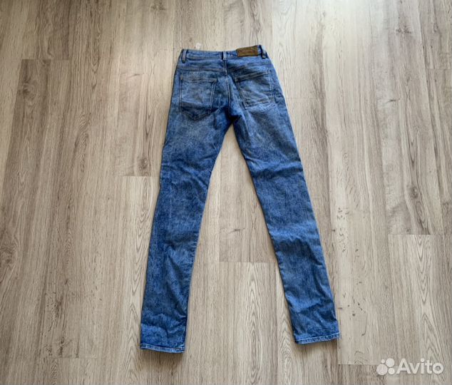 Джинсы bershka skinny