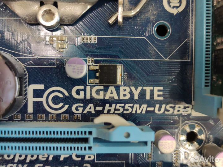 Материнская плата с процессором и памятью