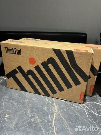 Thinkpad T14p Gen2 2024 Ultra 9/32gb Ram