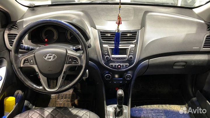 Hyundai Solaris 1.6 AT, 2015, 172 000 км