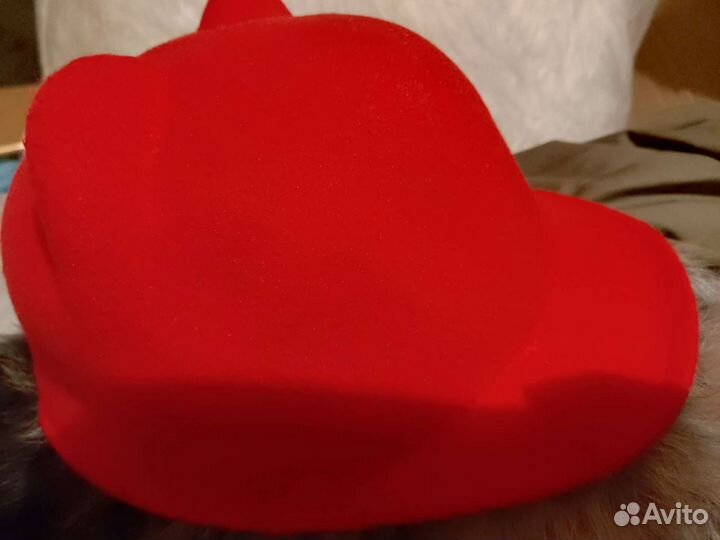 Стильная шляпа кепка с ушами