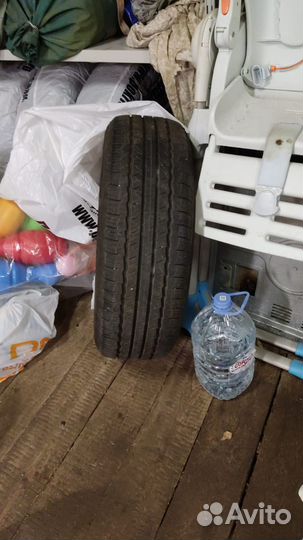 Triangle Sports TH201 215/60 R17