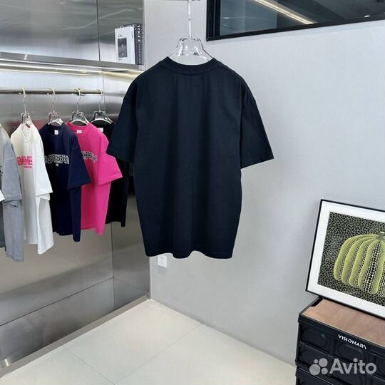 Футболка Balenciaga