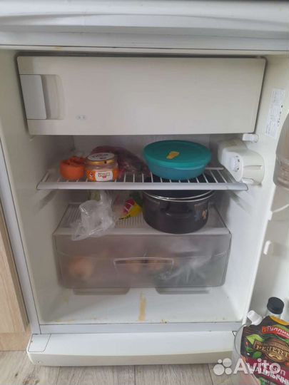 Холодильник бу indesit