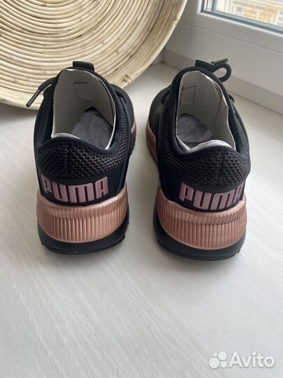 Кроссовки Puma Pacer Future Lux 39