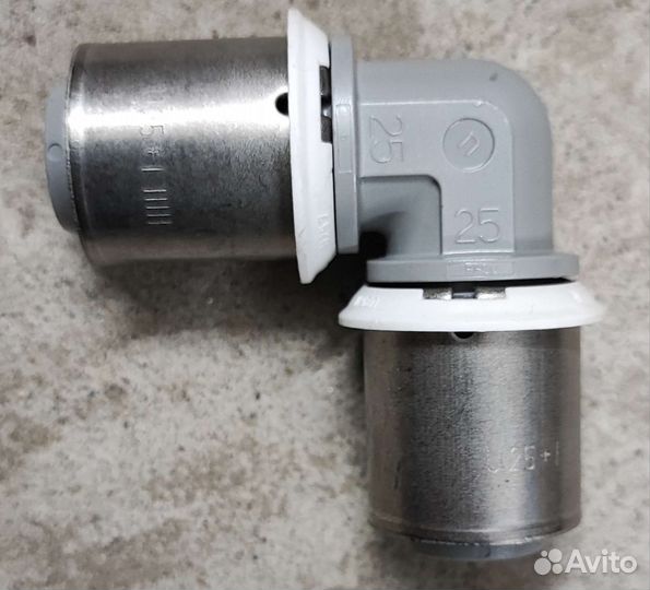 Пресс угольник 25 х 25