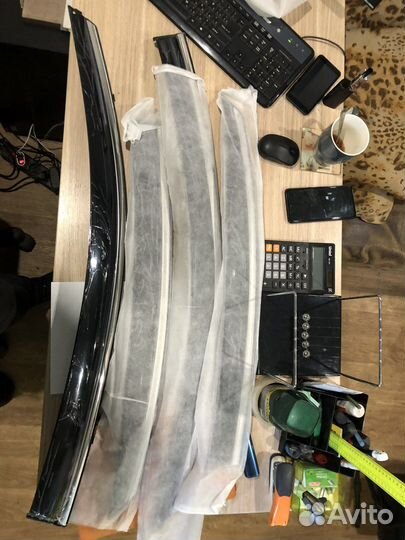 Дефлекторы окон ветровики хром Hyundai Solaris