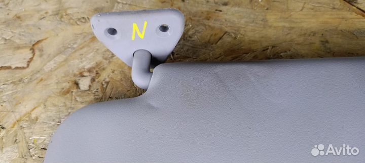 Солнцезащитный козырек, левый Nissan Primera