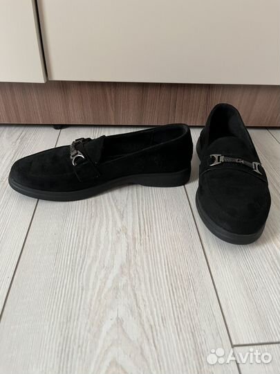 Лоферы женские