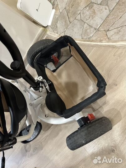 Детский велосипед трехколесный с ручкой