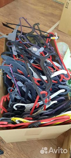 Вешалки плечики