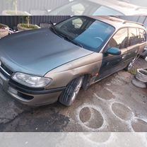 Opel Omega 2.0 MT, 1996, битый, 530 000 км, с пробегом, цена 170 000 руб.