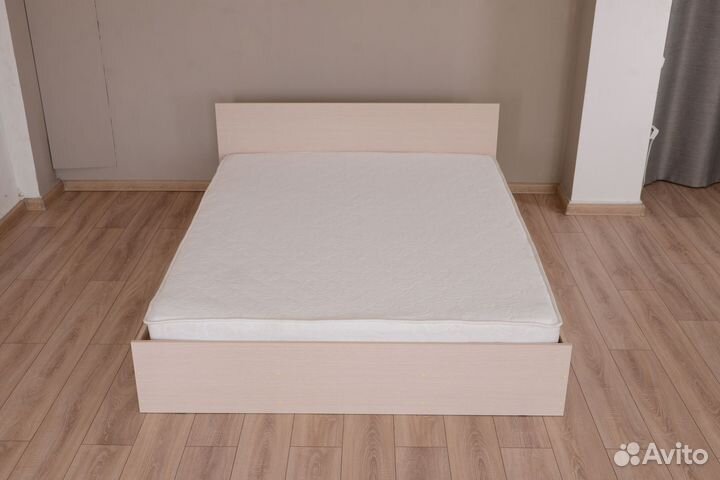 Кровать с матрасом 140х200 Милена новая