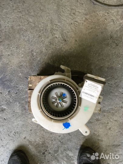 Моторчик отопителя