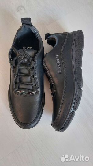 Кроссовки, ботинки
