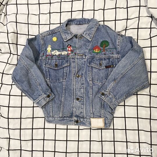 Много винтажных редких вещей для девочки