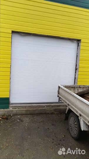 Секционные подъемные ворота доставка и монтаж