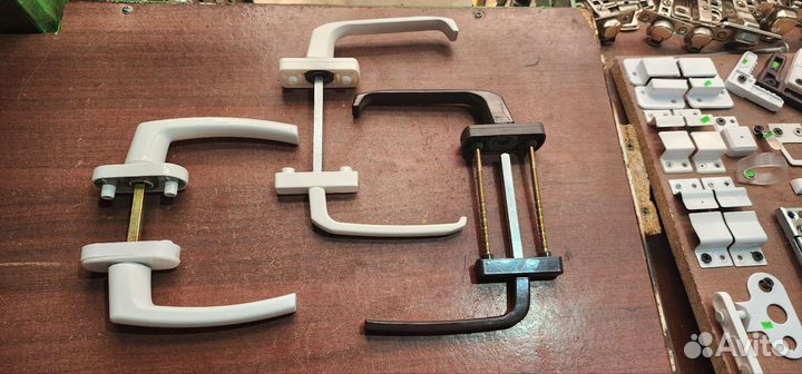 Комплектующия для москитных сеток