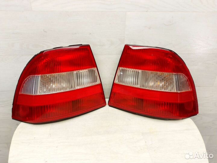 Фонари задние Opel Vectra B 1999-2002