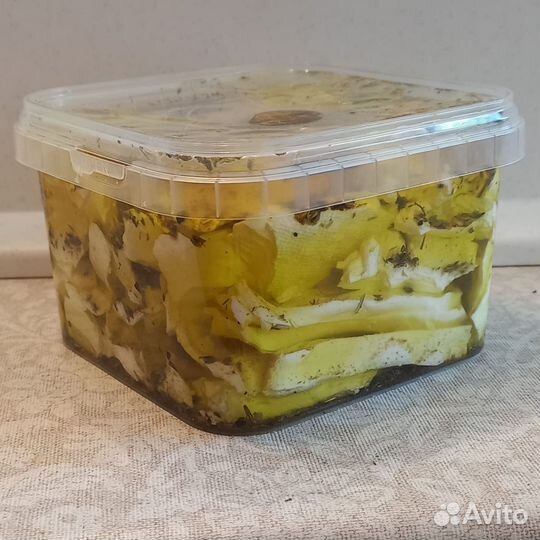 Молоко козье, сыр