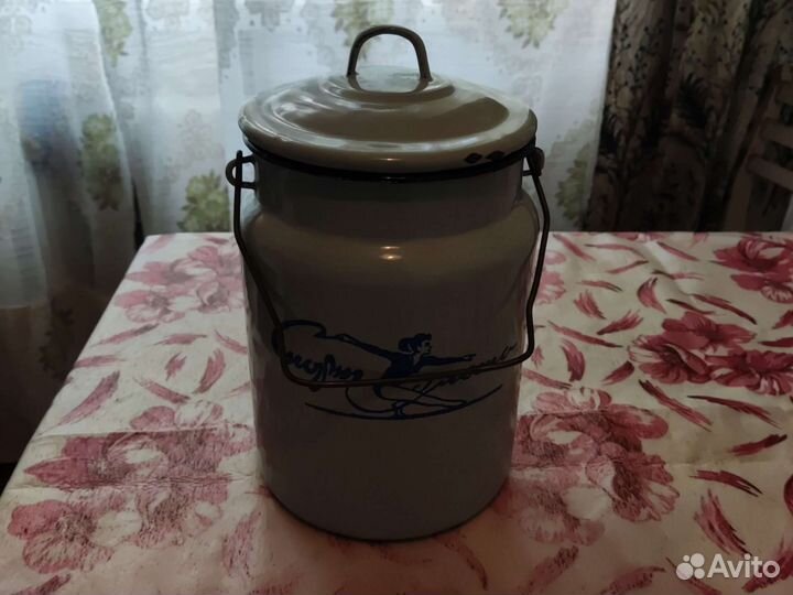 Бидон, кастрюли эмалированные СССР