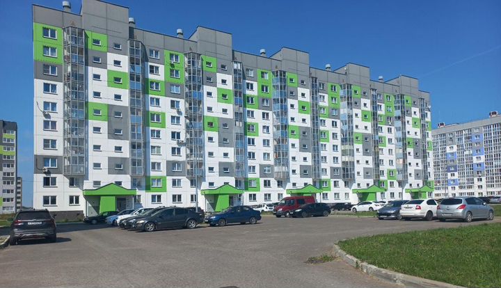2-к. квартира, 58 м², 2/10 эт.