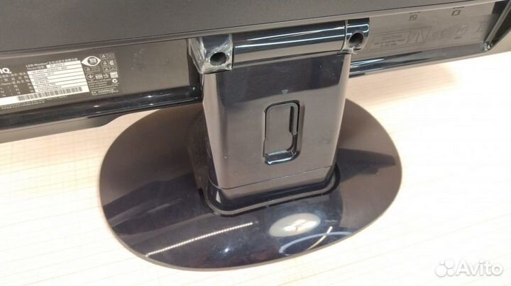 Монитор б/у 23