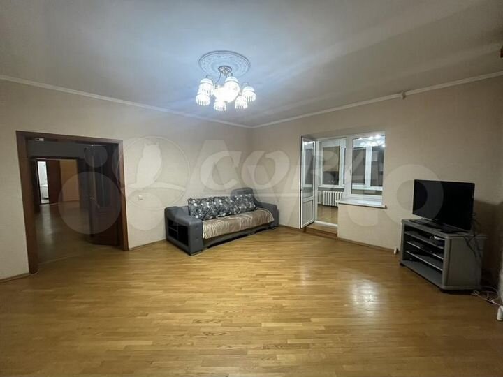 4-к. квартира, 159 м², 3/7 эт.