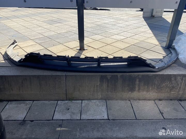 Губа на передний бампер