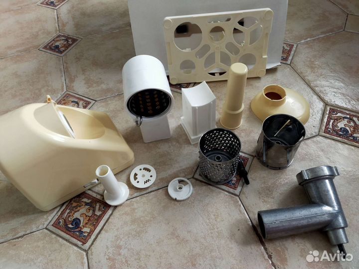 Электромясорубка Помощница