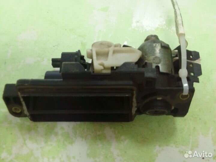 Ручка открывания багажника Mercedes Benz C-Class W