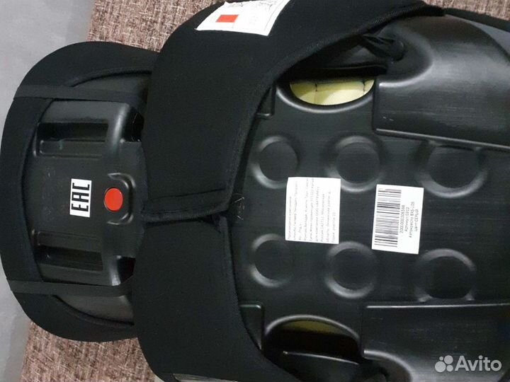 Детское автомобильное кресло