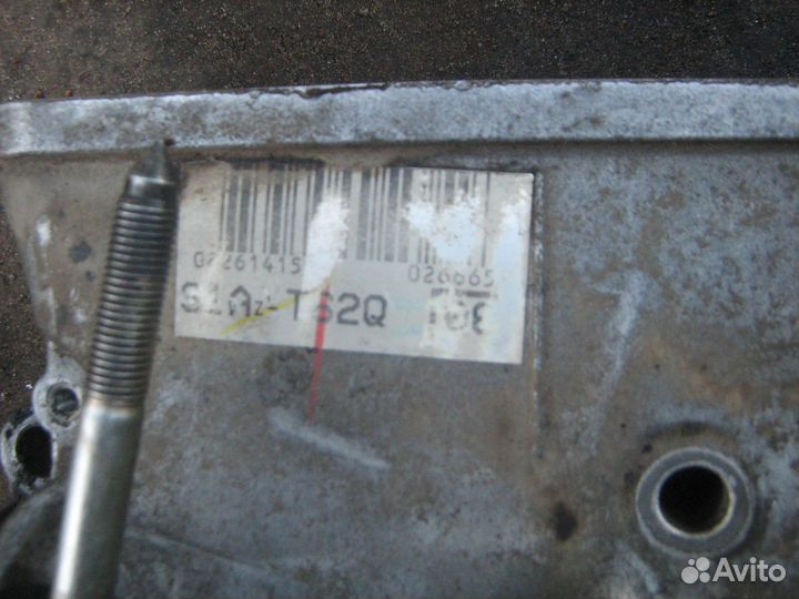 Toyota Avensis крышка грм 2л.2005г. в