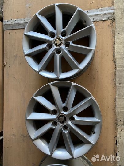 Диски литые Skoda R16 оригинал