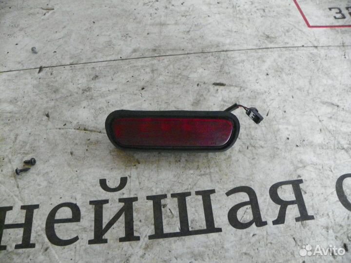 Стоп сигнал дополнительный Kia Sorento