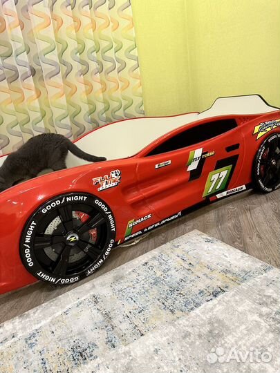 Детская кровать машинка с матрасом